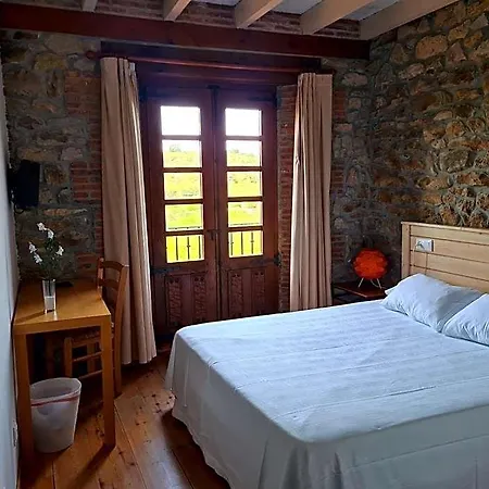 Hospederia Santillana Hotell