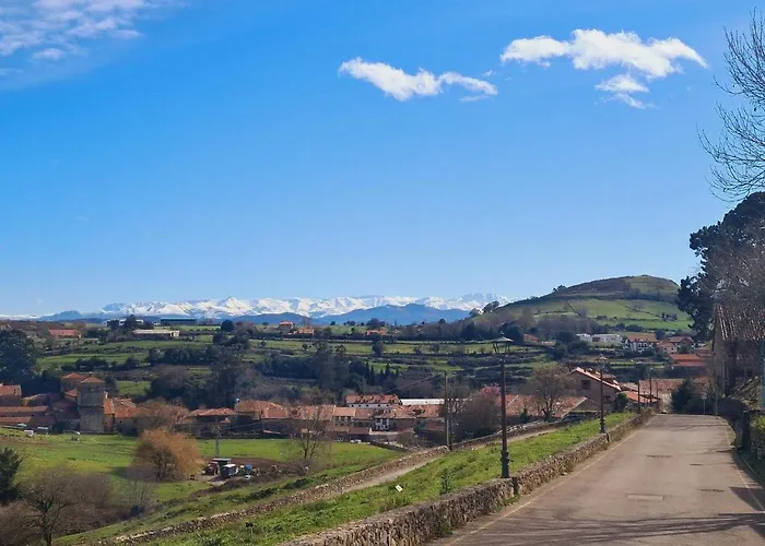 Hospederia Santillana 3* סנטילנה דל מר